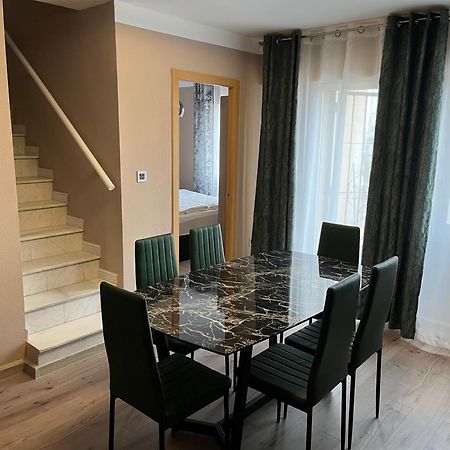 Villa Nadiya App Pool, Parking Torrevieja Kültér fotó