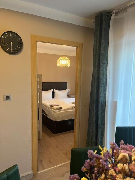 Villa Nadiya App Pool, Parking Torrevieja Kültér fotó