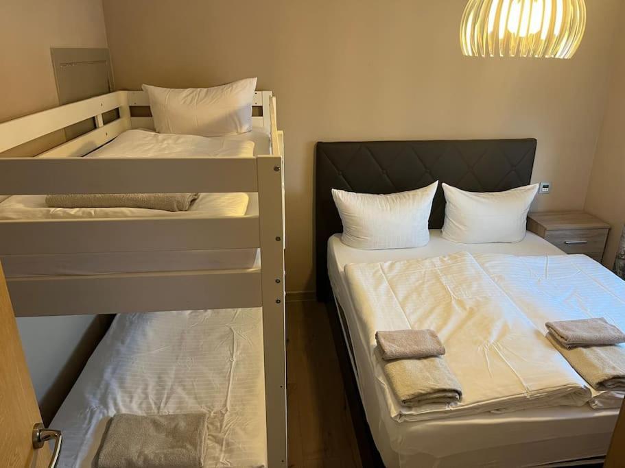 Villa Nadiya App Pool, Parking Torrevieja Kültér fotó