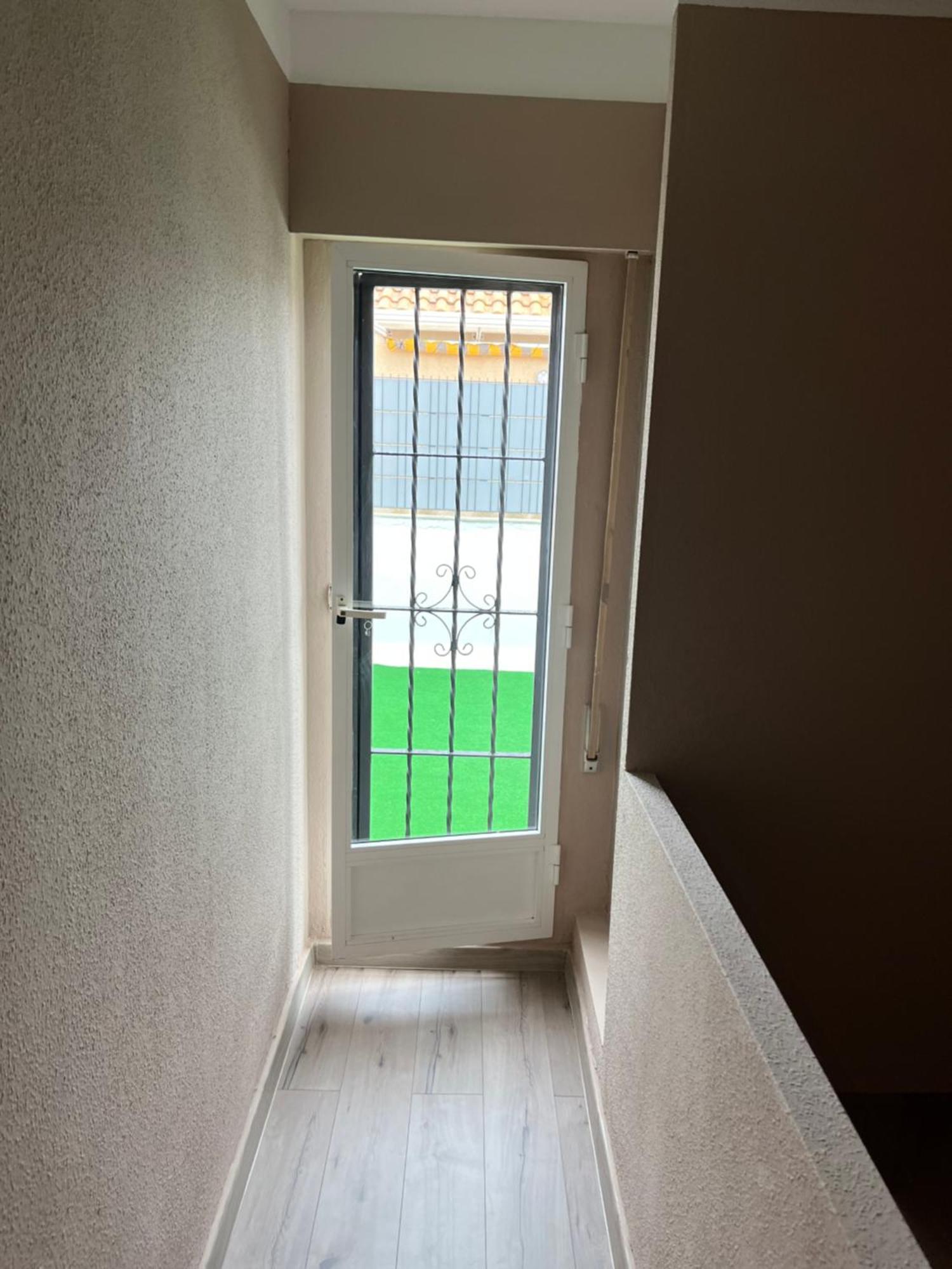 Villa Nadiya App Pool, Parking Torrevieja Kültér fotó