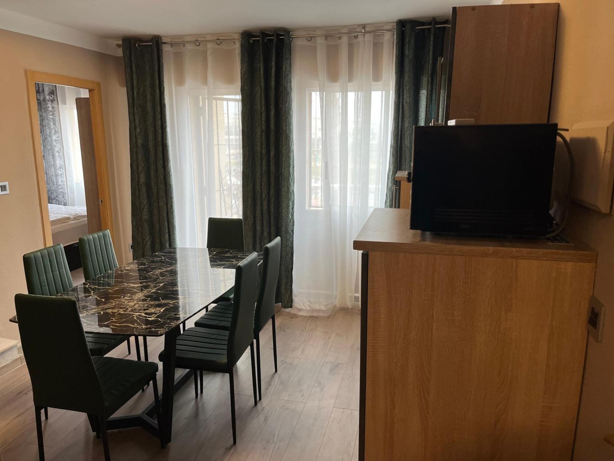 Villa Nadiya App Pool, Parking Torrevieja Kültér fotó