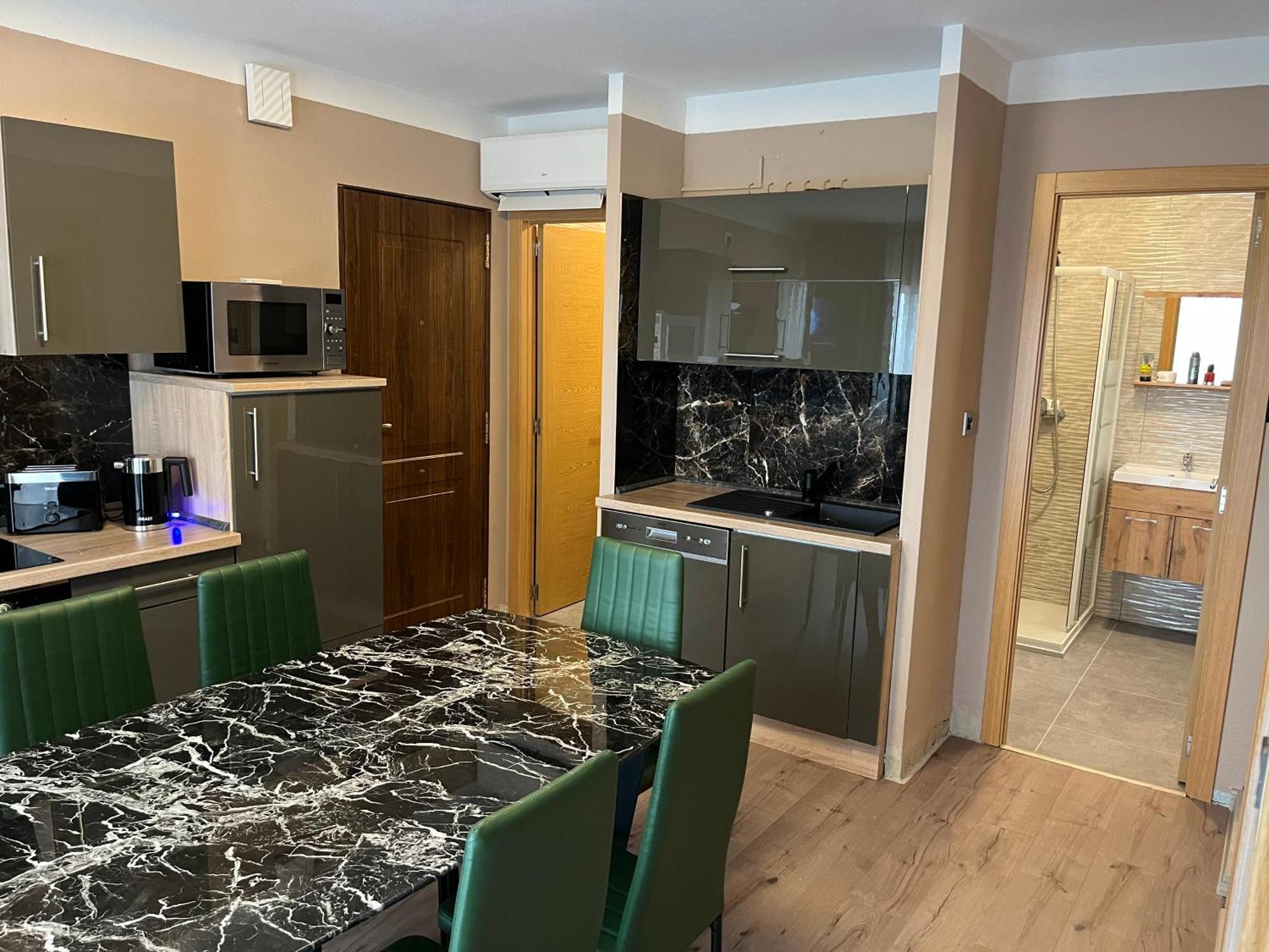 Villa Nadiya App Pool, Parking Torrevieja Kültér fotó